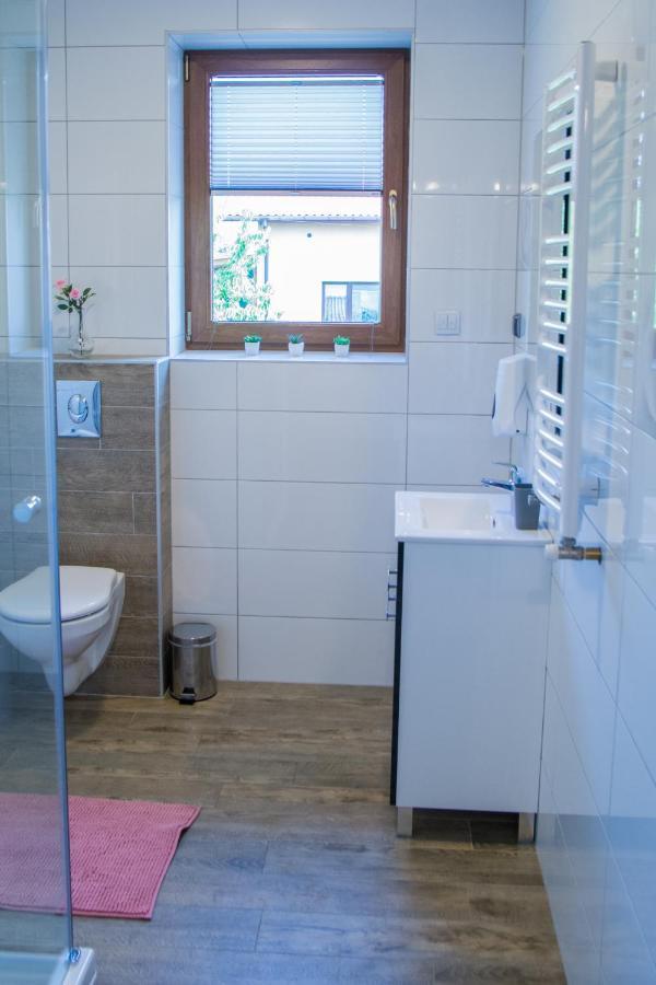 Harmony Hostel Zator Buitenkant foto